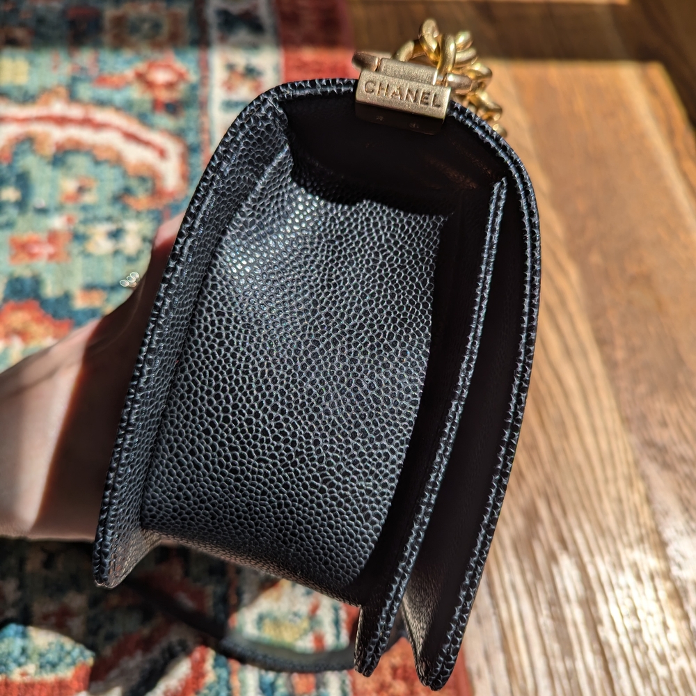 Authentic Chic Black Quilted Chain Bag - Picture 7 of 10